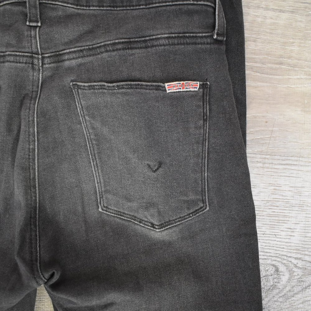 Comfortable & Cute HUDSON Jeans - Size 27!